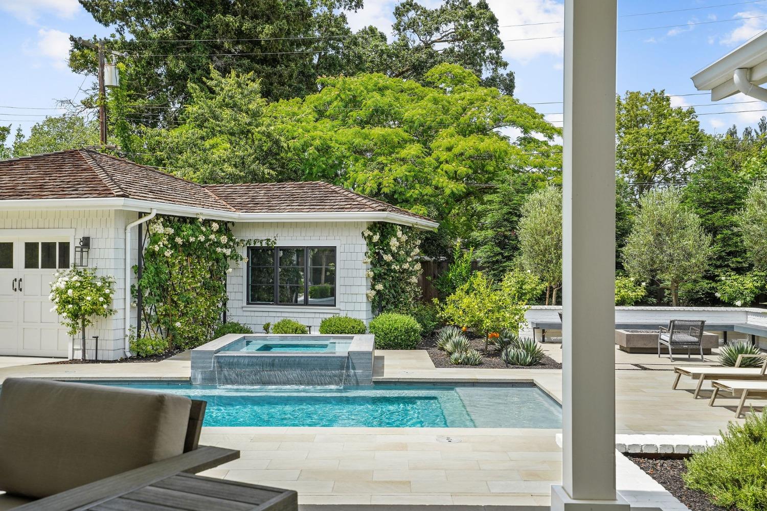 3313 Sierra Oaks Drive