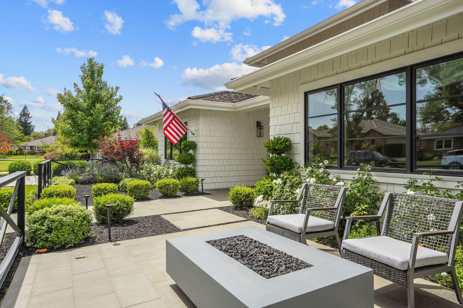 3313 Sierra Oaks Drive