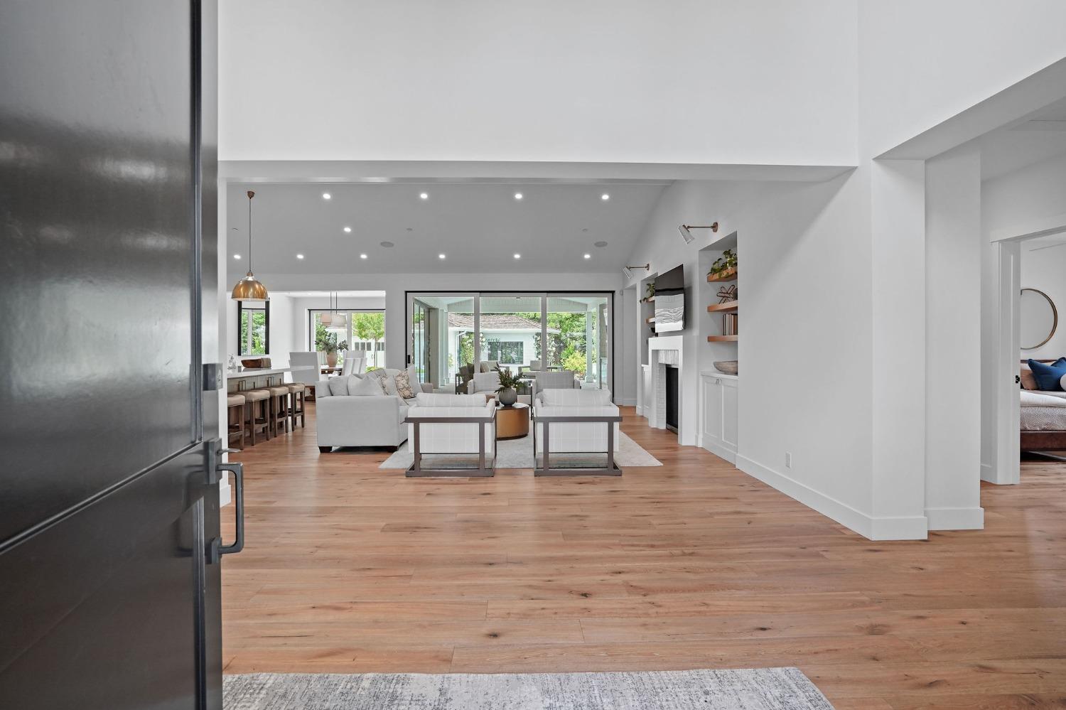 3313 Sierra Oaks Drive