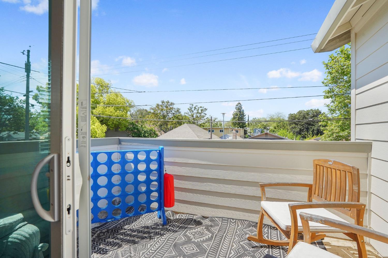 2741 Santa Clara Way