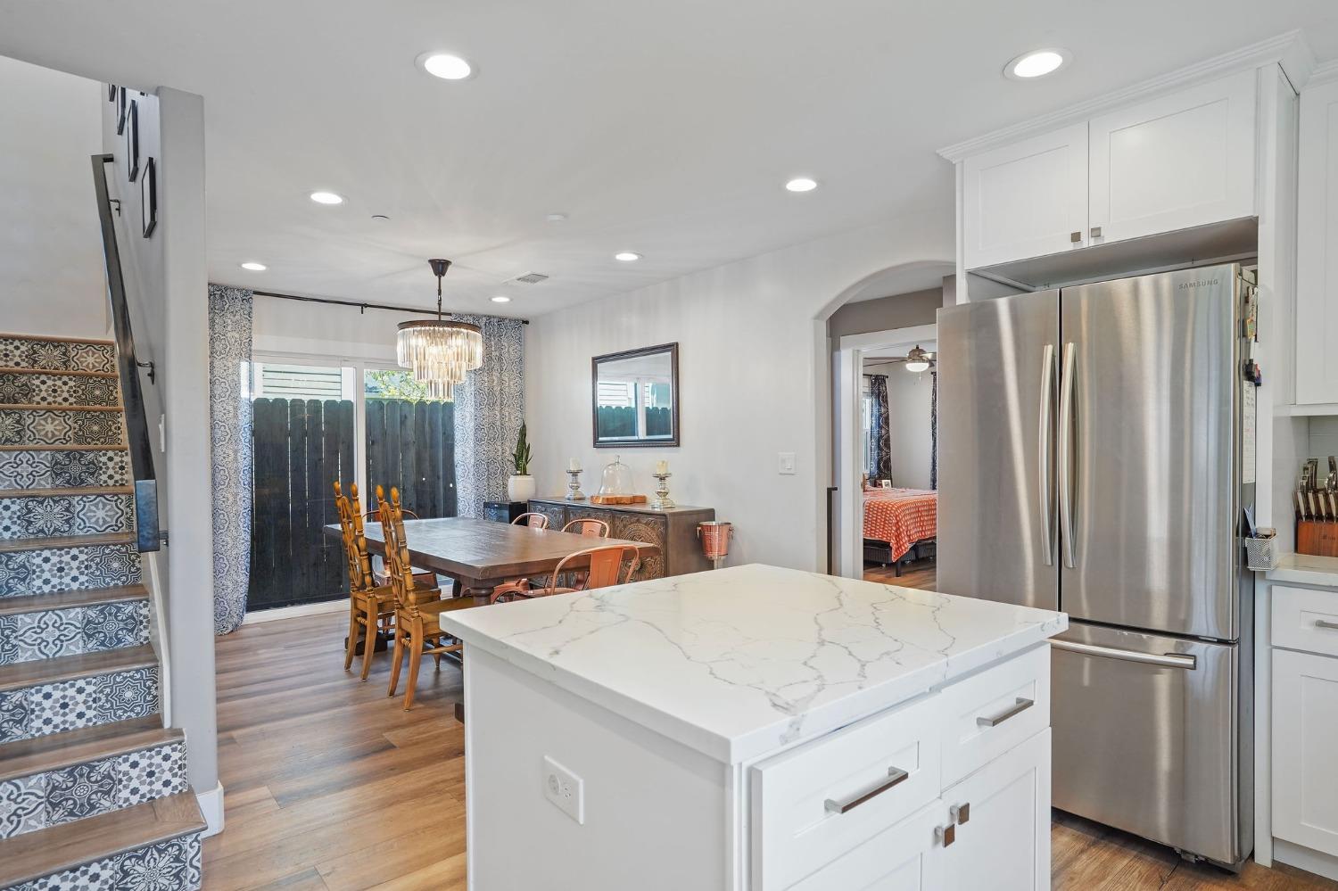 2741 Santa Clara Way