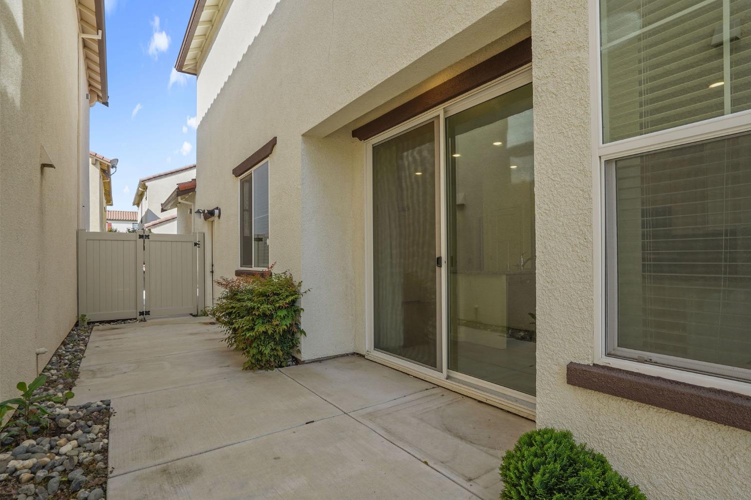 2109 Pleasant Grove Blvd