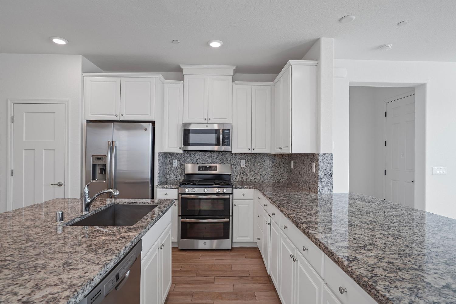 2109 Pleasant Grove Blvd