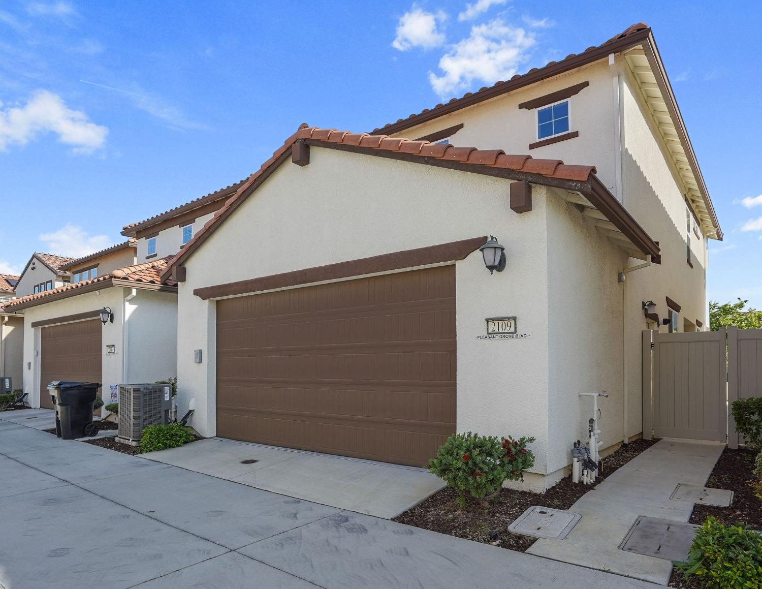 2109 Pleasant Grove Blvd