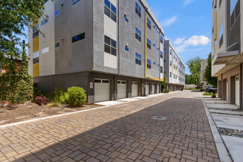 451 Tailoff Lane 401