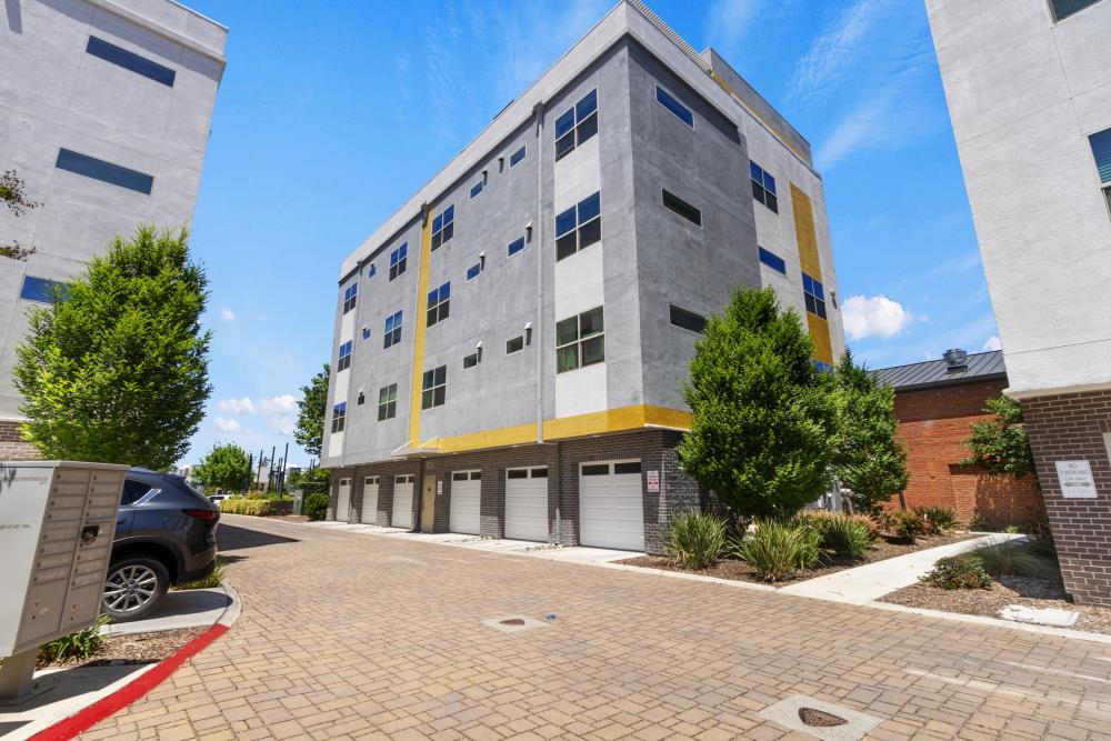 451 Tailoff Lane 401