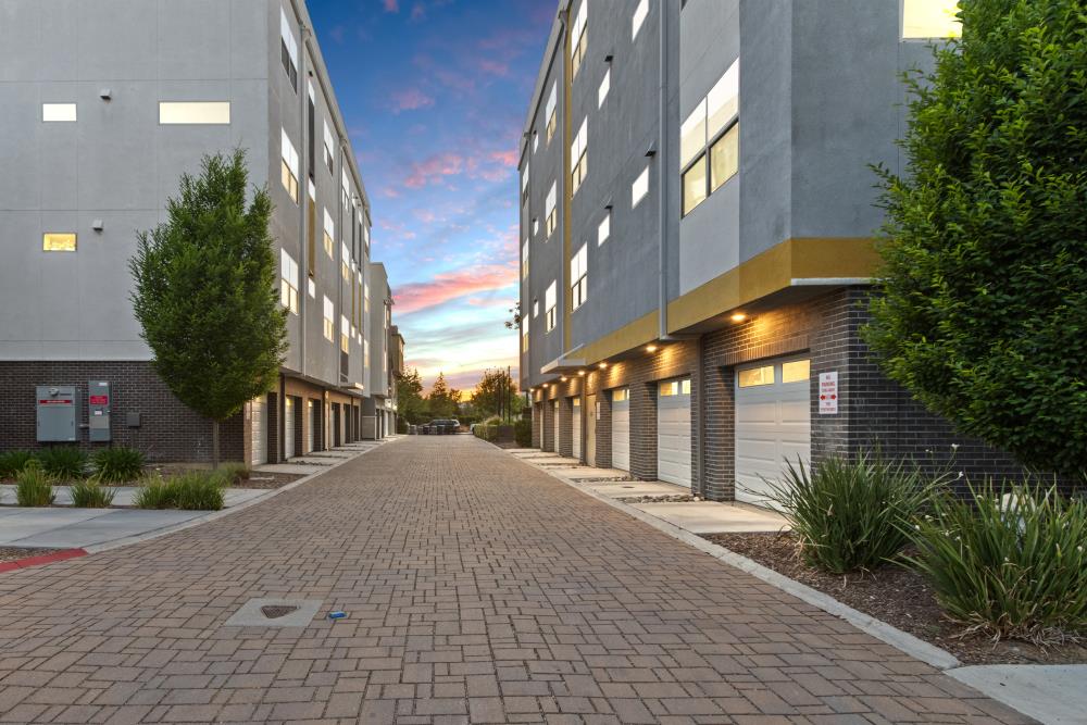 451 Tailoff Lane 401