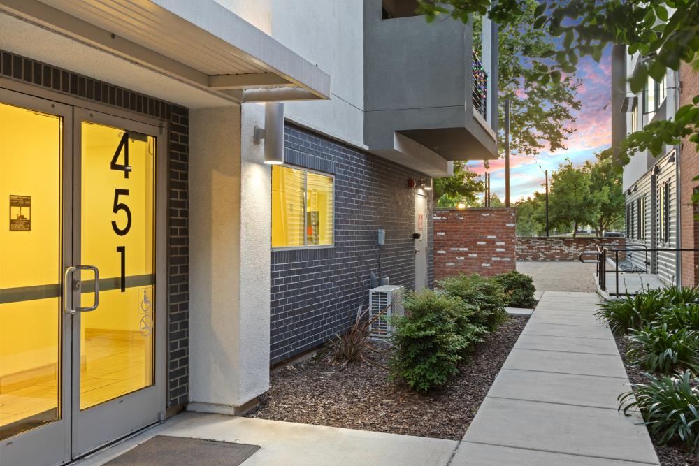 451 Tailoff Lane 401