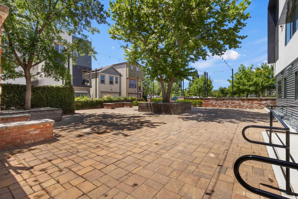 451 Tailoff Lane 401