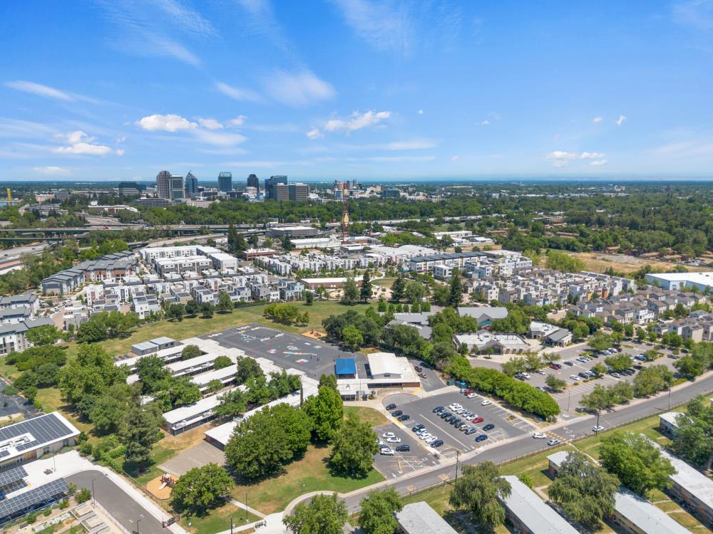 451 Tailoff Lane 401