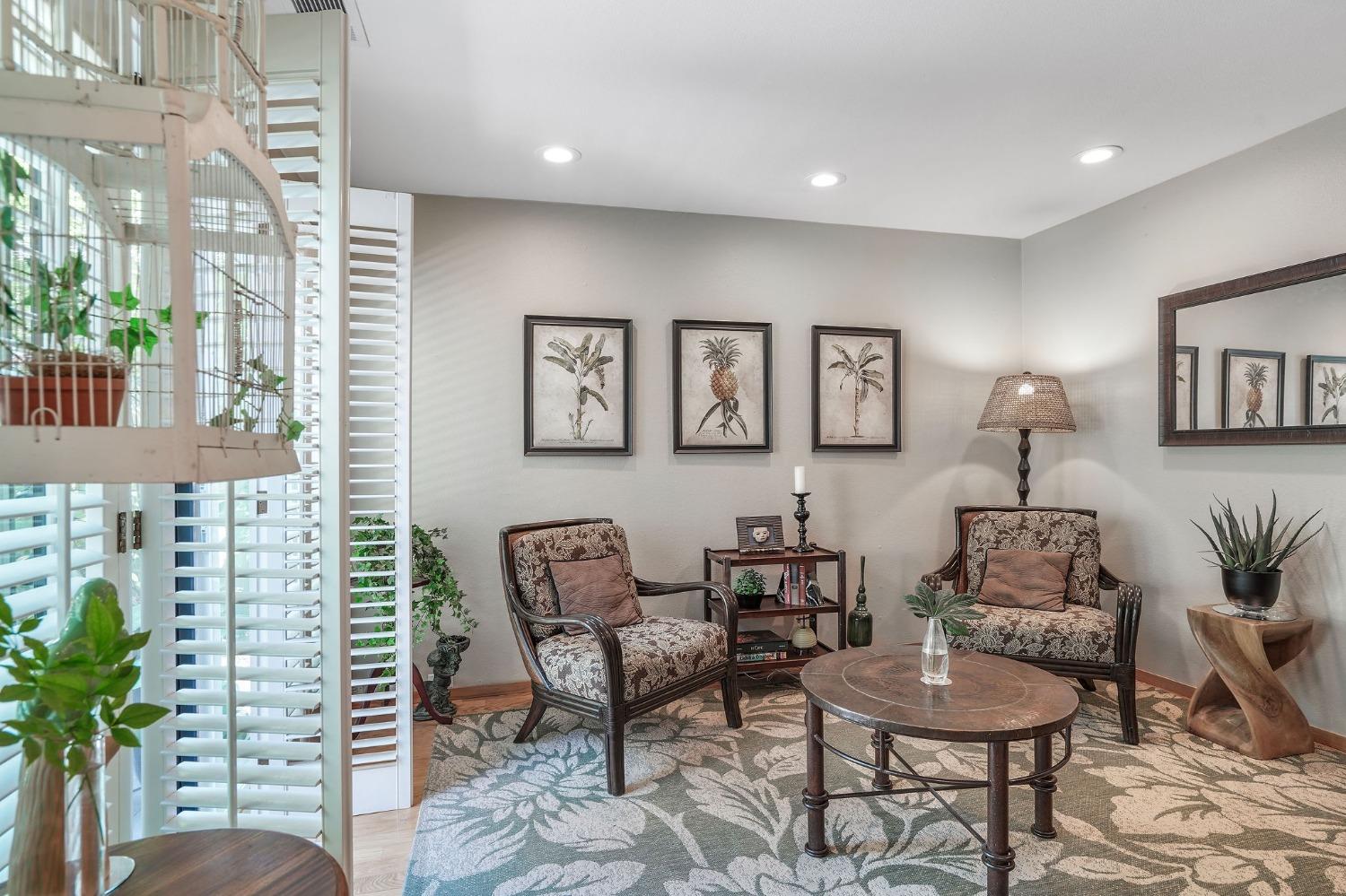 810 Dunbarton Circle