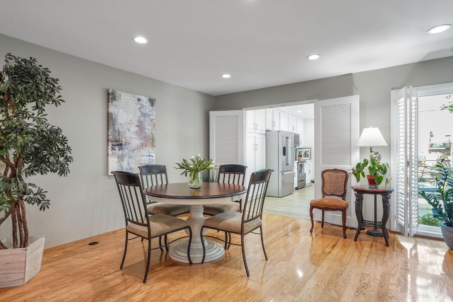 810 Dunbarton Circle