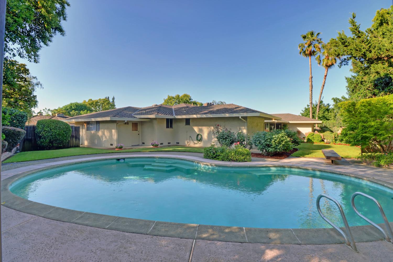 3910 American River Drive