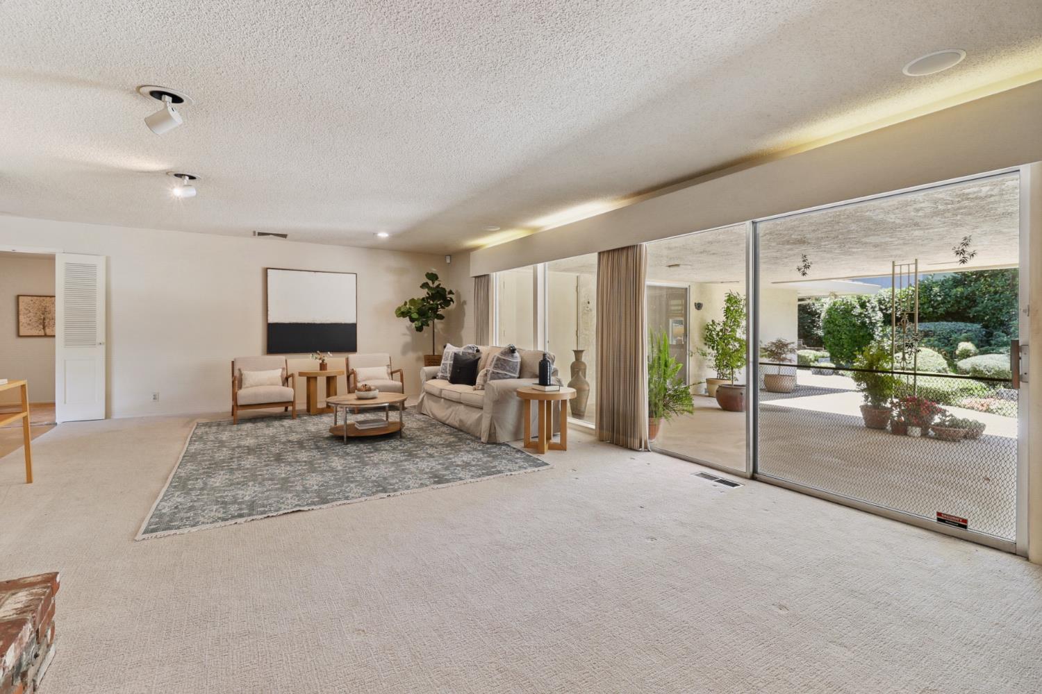 3910 American River Drive