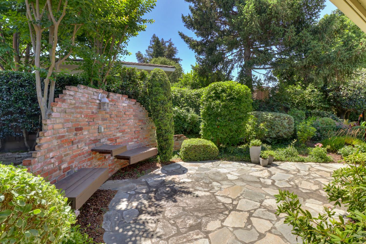 3910 American River Drive