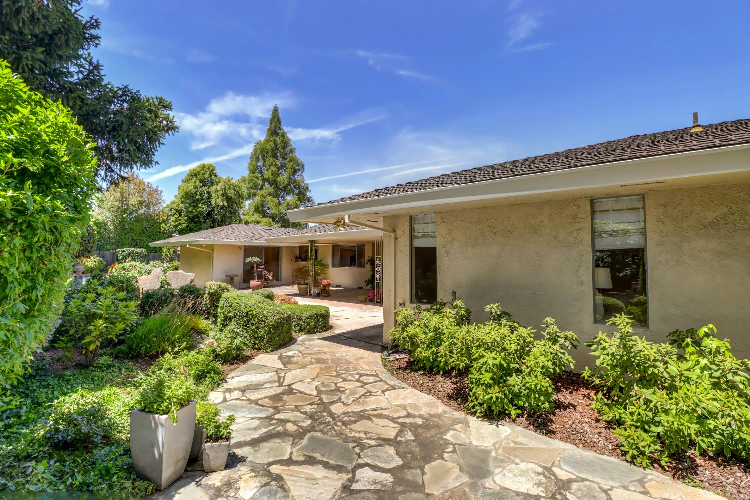 3910 American River Drive