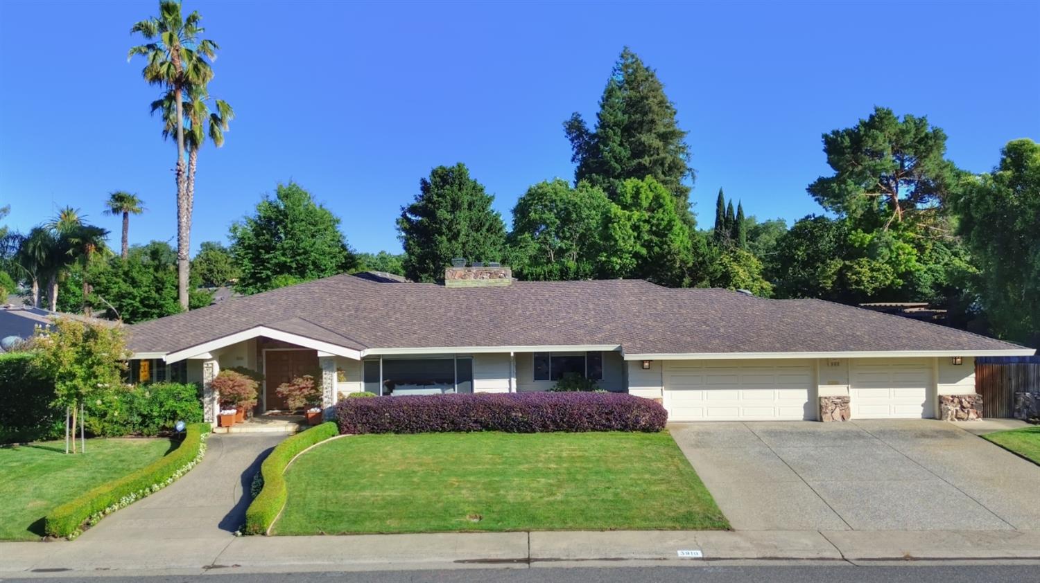 3910 American River Drive