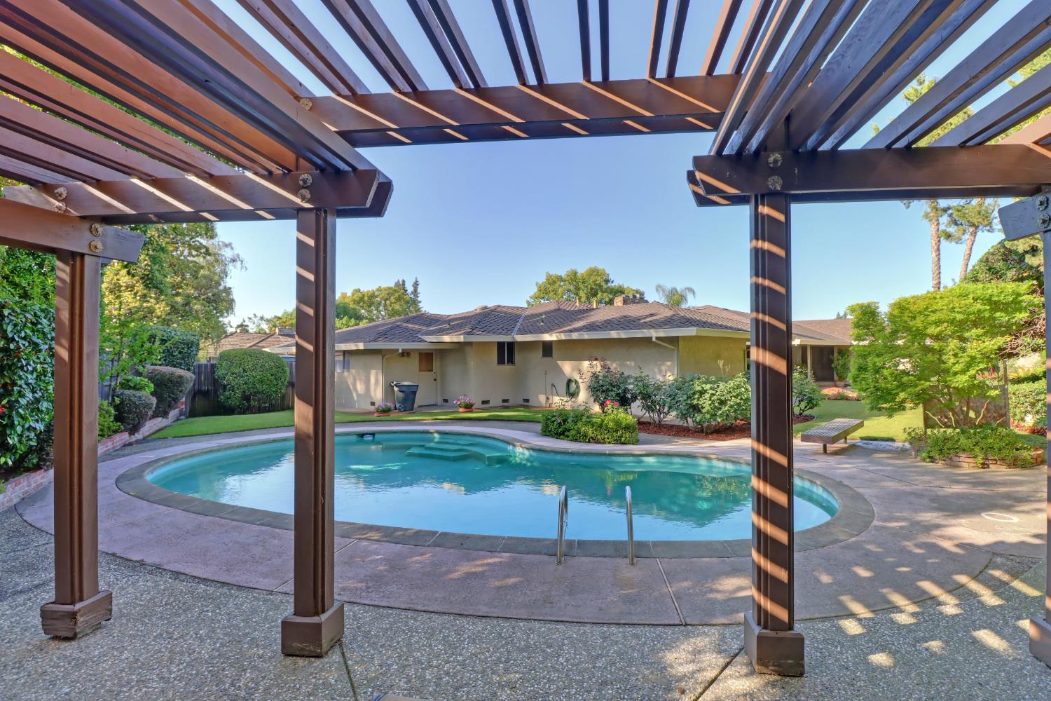 3910 American River Drive