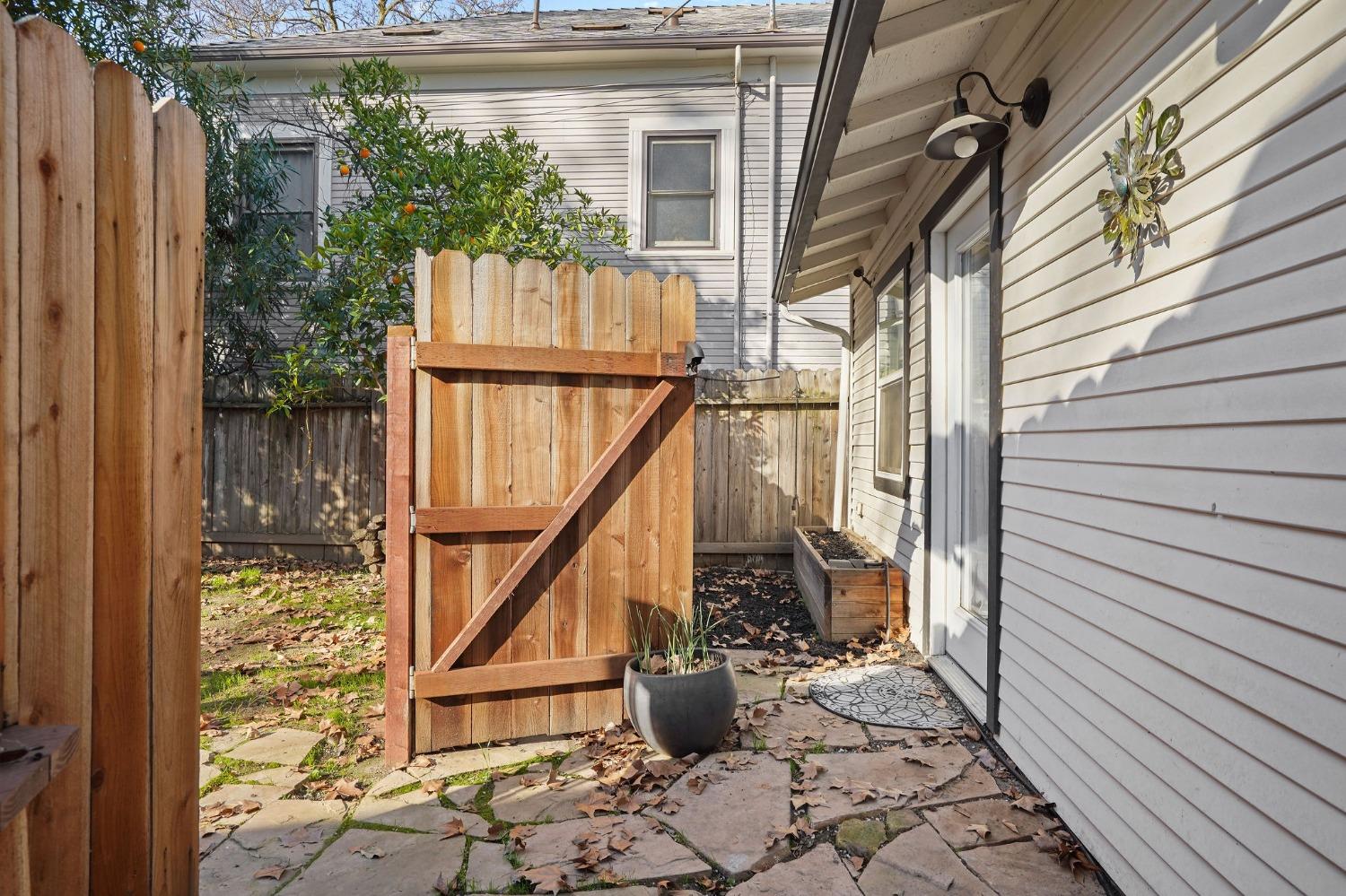 304 23rd Street
