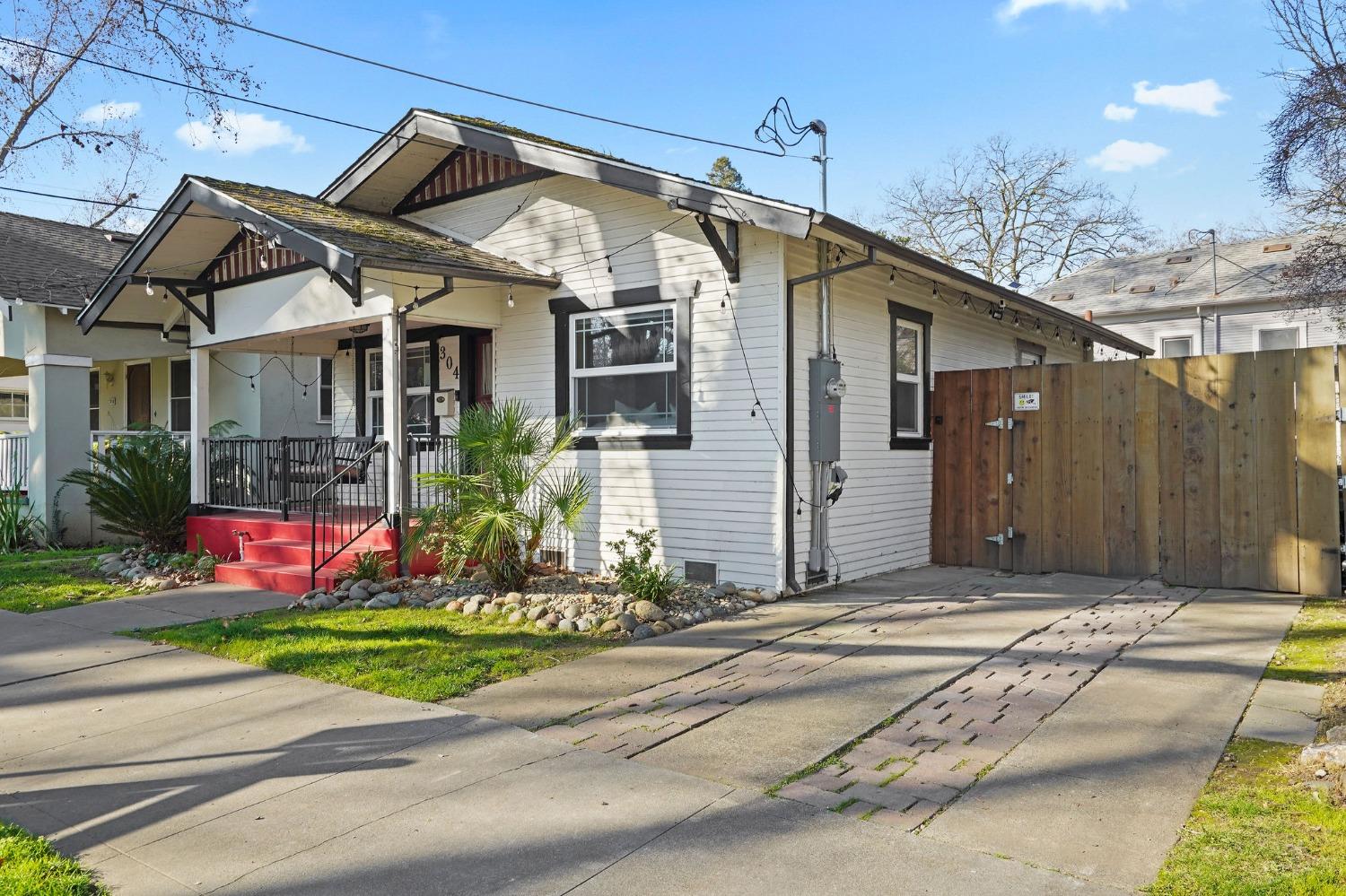 304 23rd Street