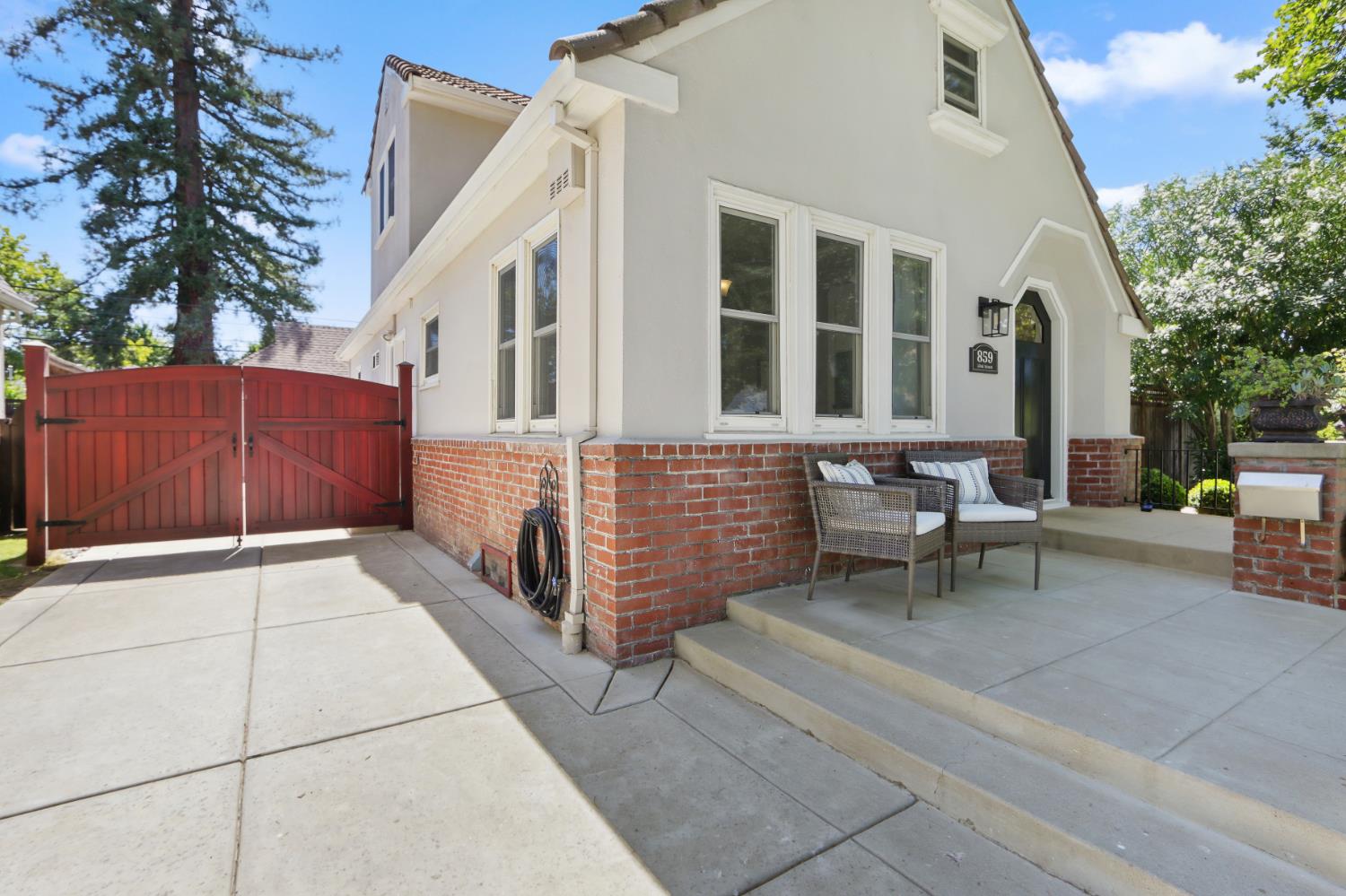 859 53rd Street