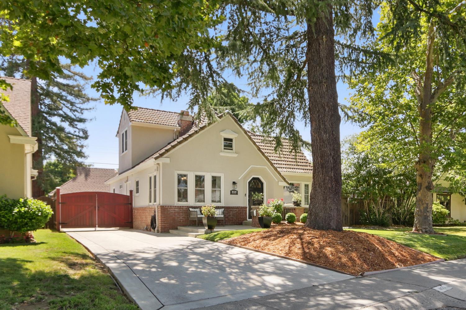 859 53rd Street