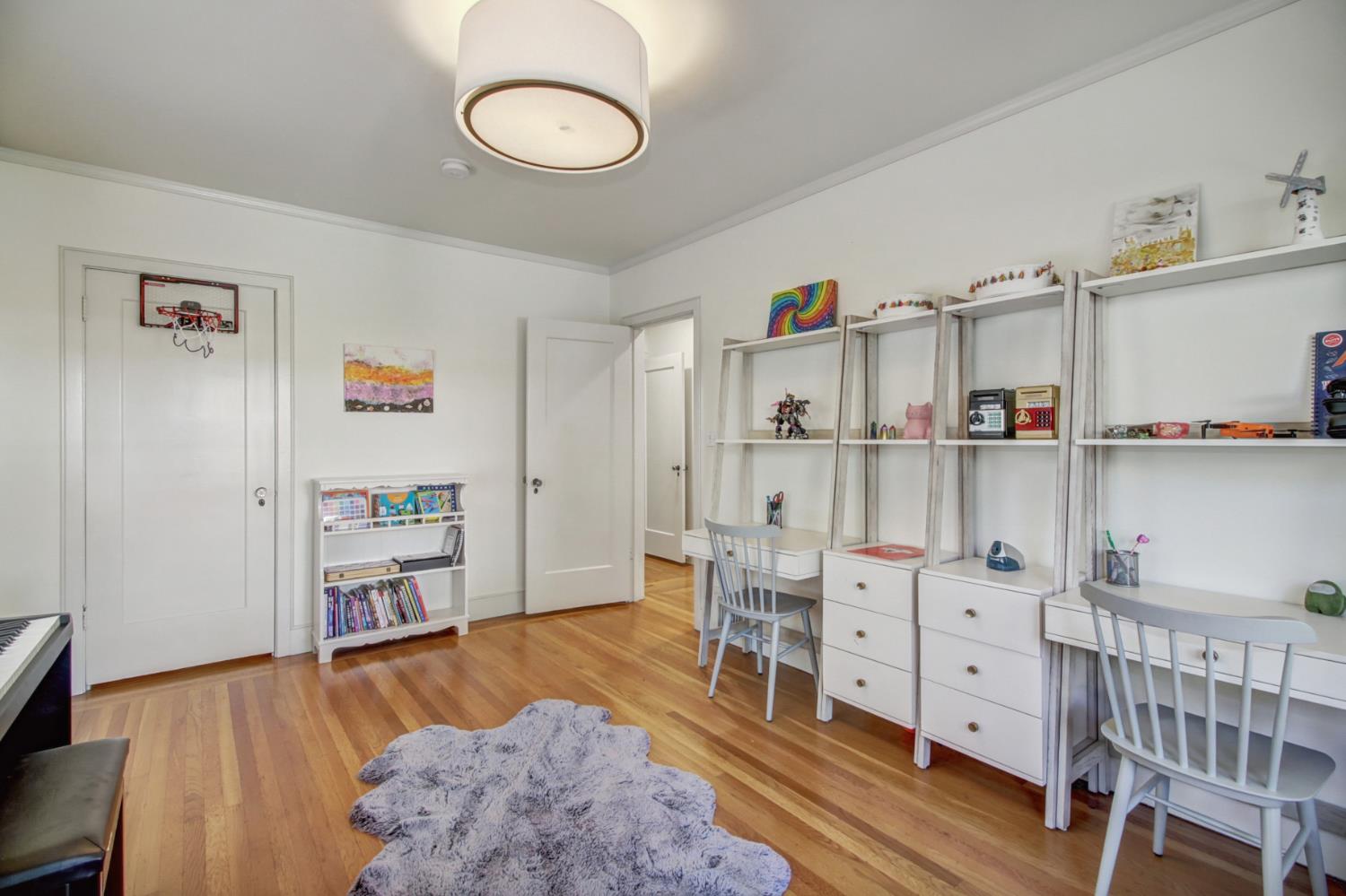 825 45th Street