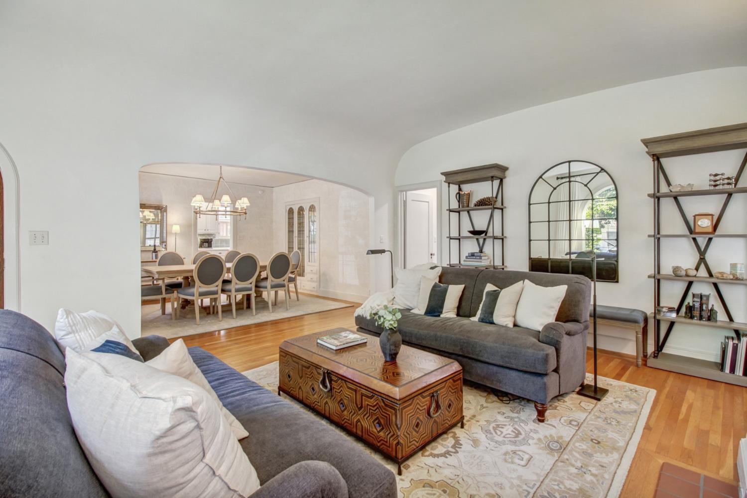 825 45th Street