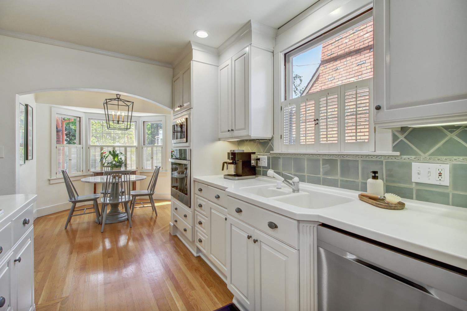 825 45th Street