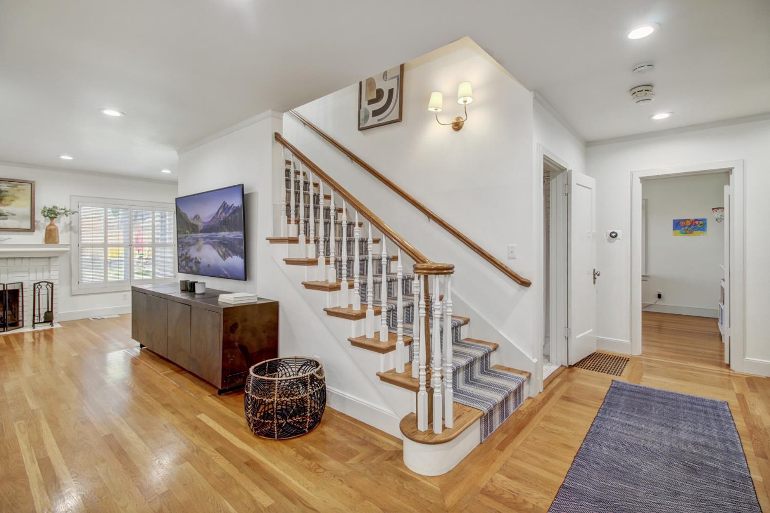 825 45th Street