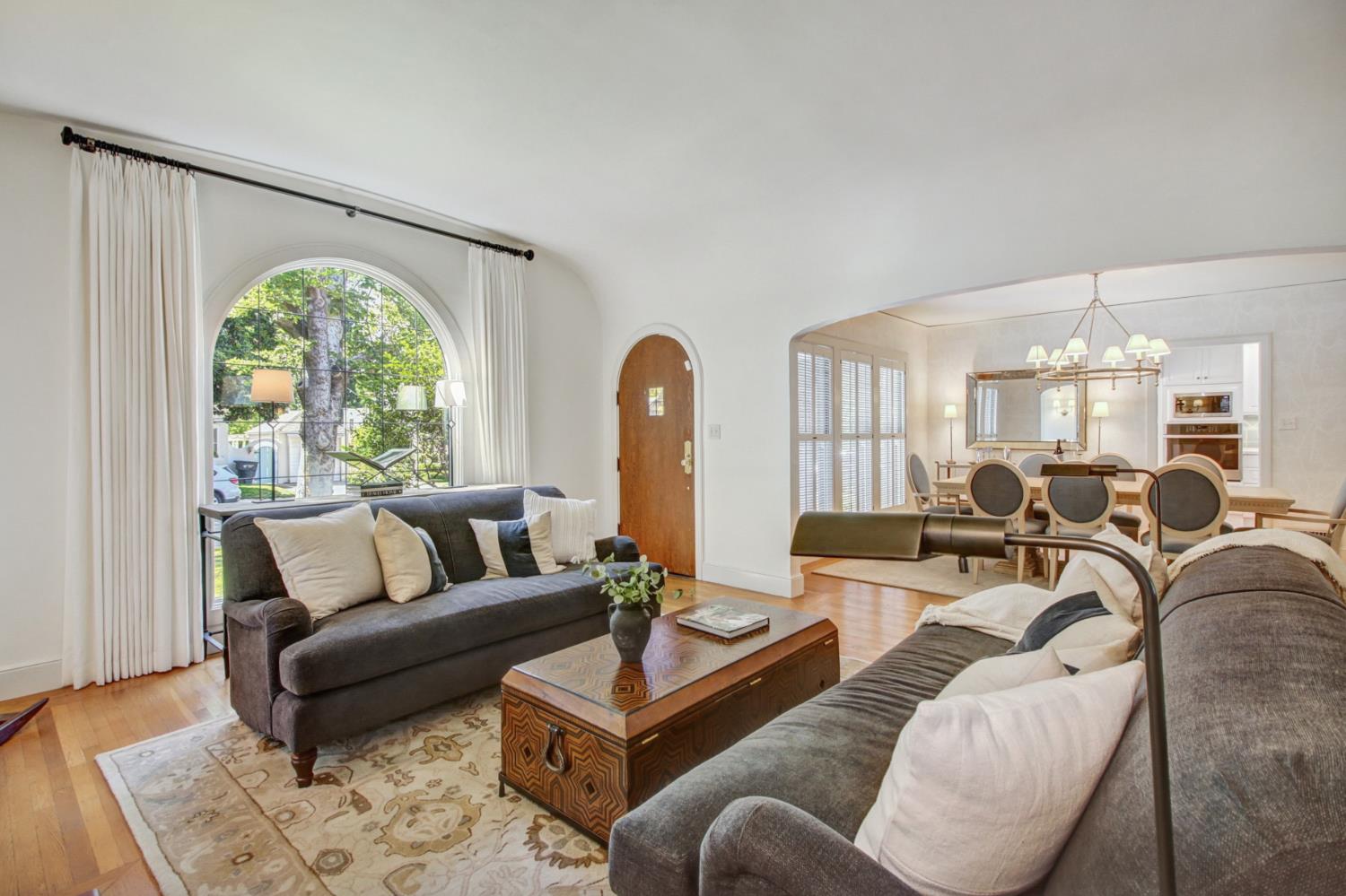 825 45th Street