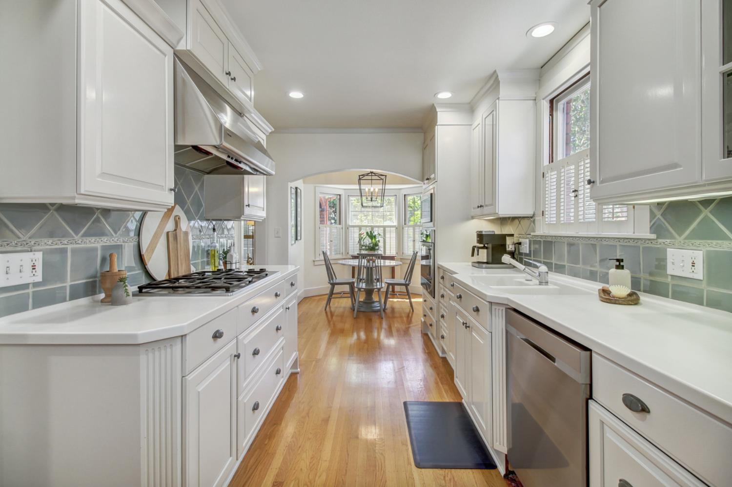 825 45th Street