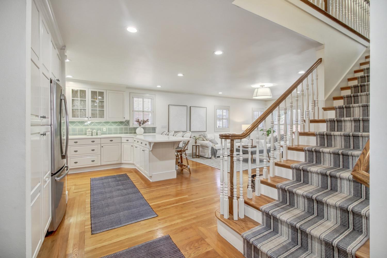 825 45th Street