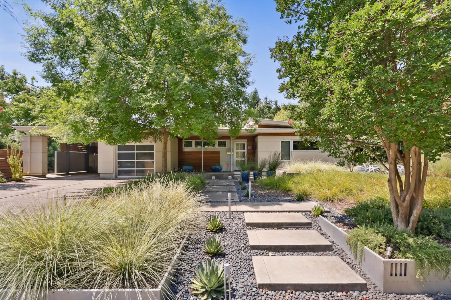 1111 Arroyo Grande Drive