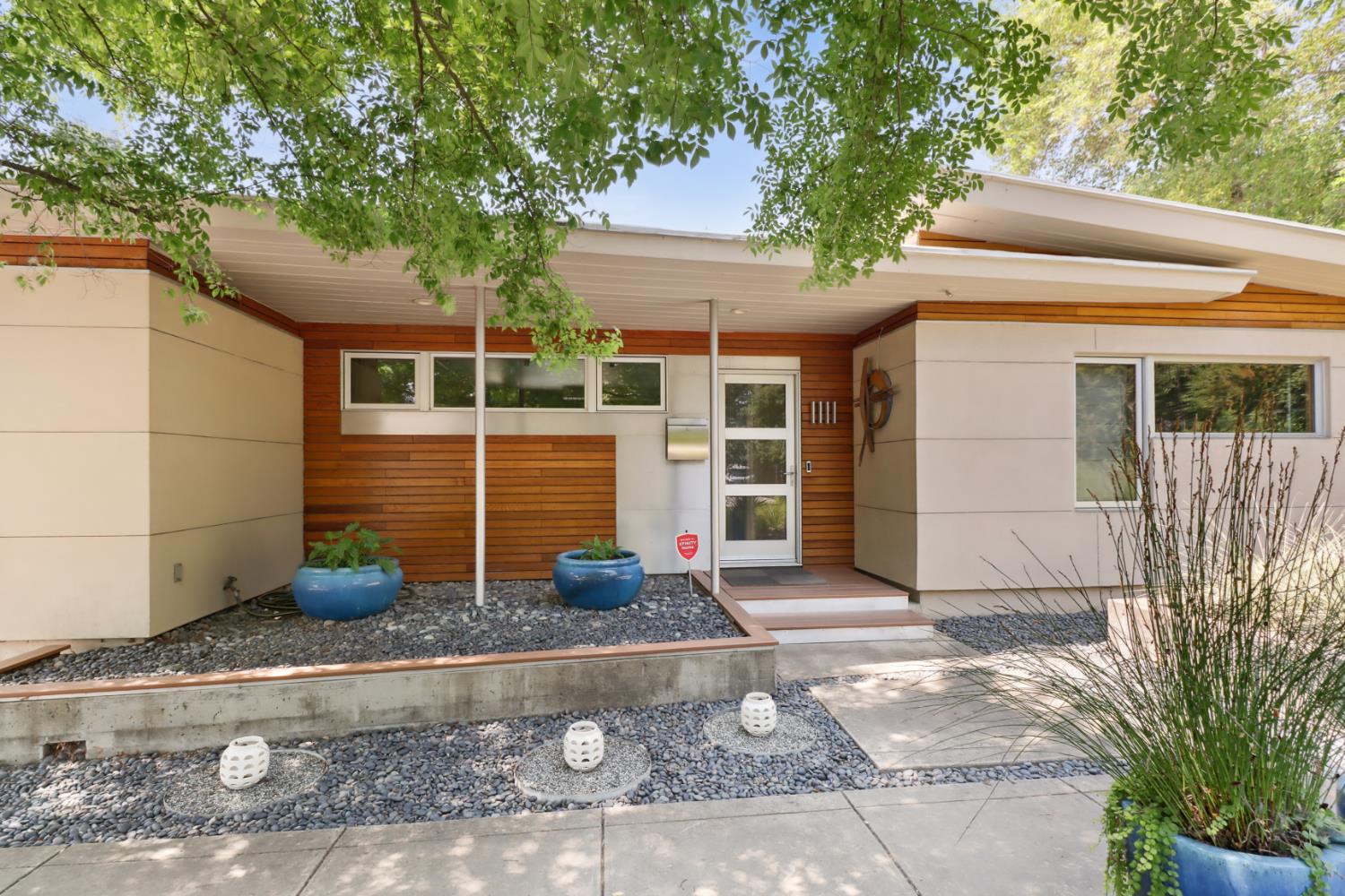 1111 Arroyo Grande Drive