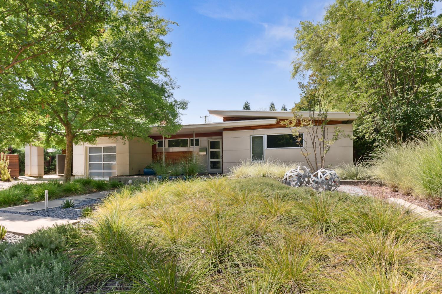 1111 Arroyo Grande Drive