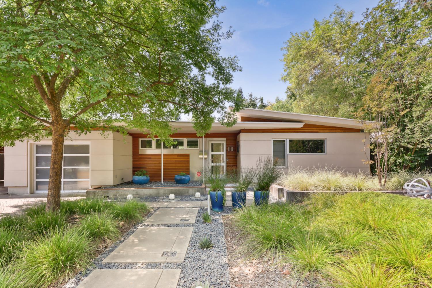 1111 Arroyo Grande Drive
