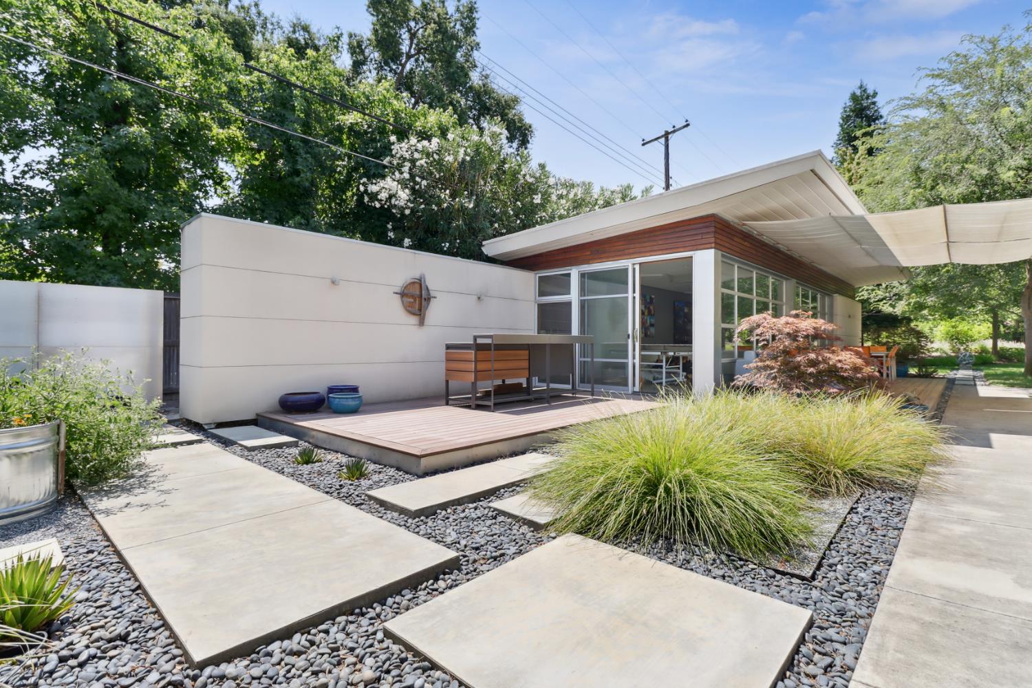 1111 Arroyo Grande Drive