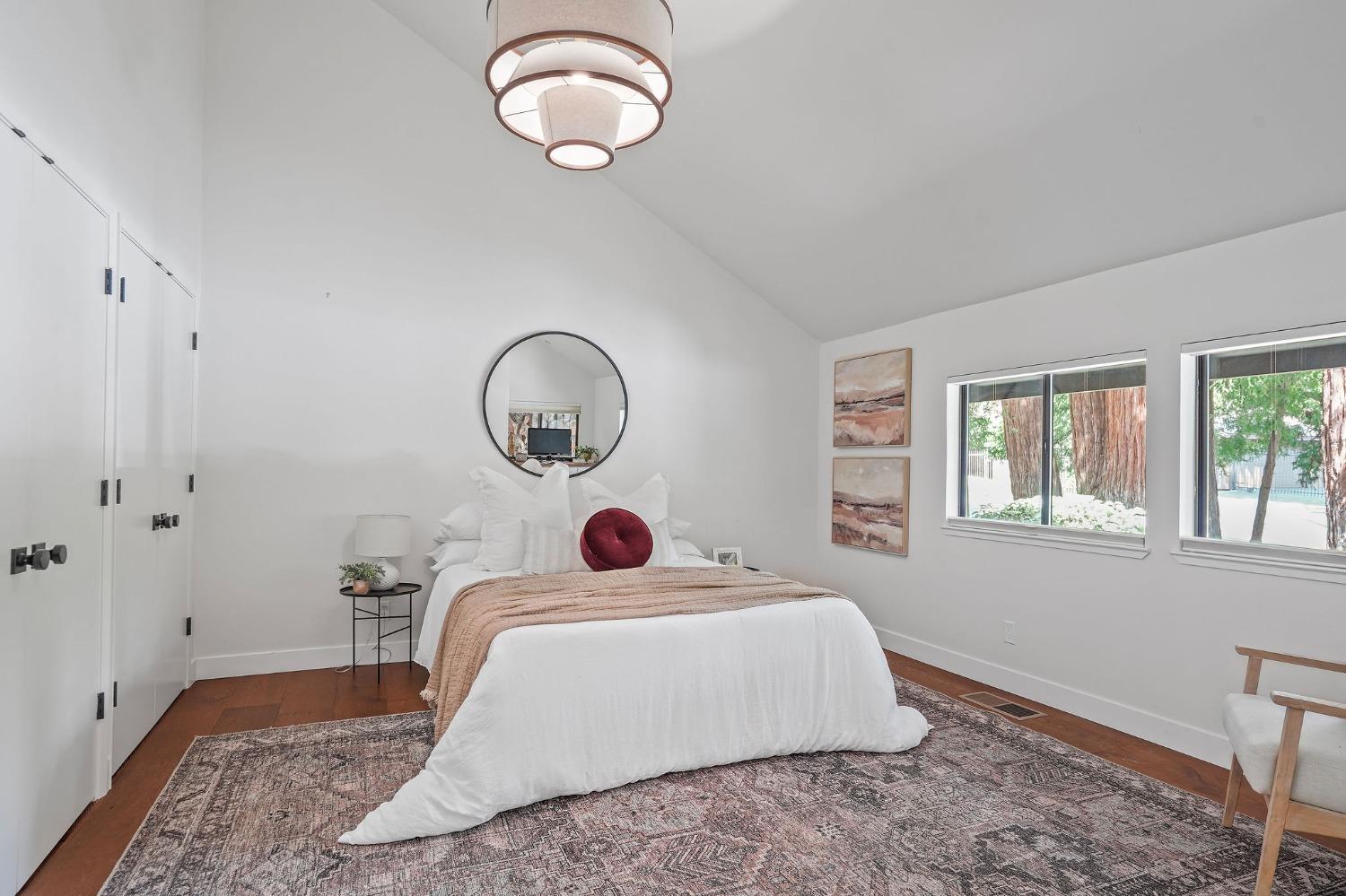 5940 Sarah Court