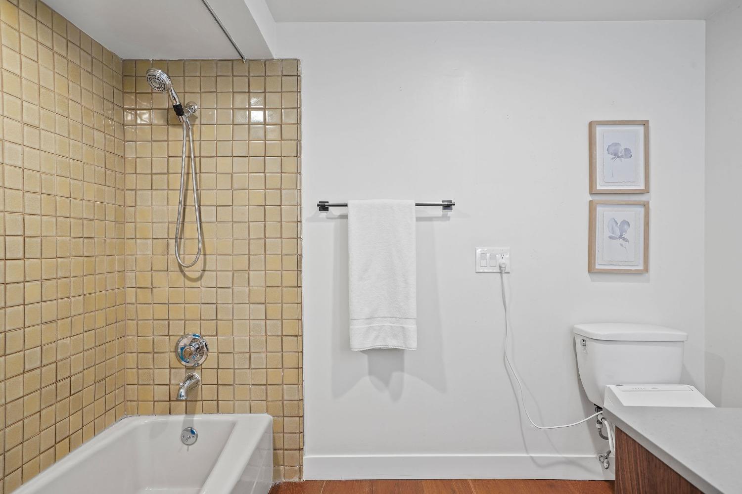 5940 Sarah Court