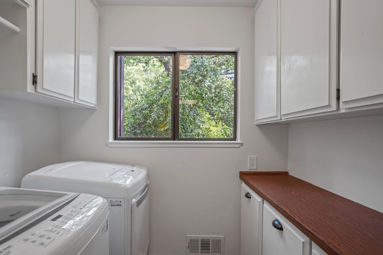 5940 Sarah Court