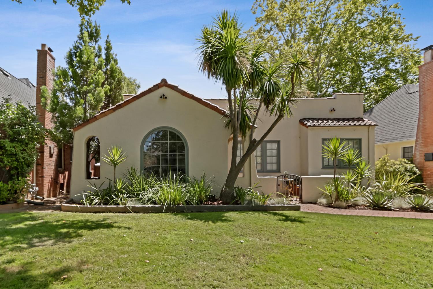 551 Pala Way