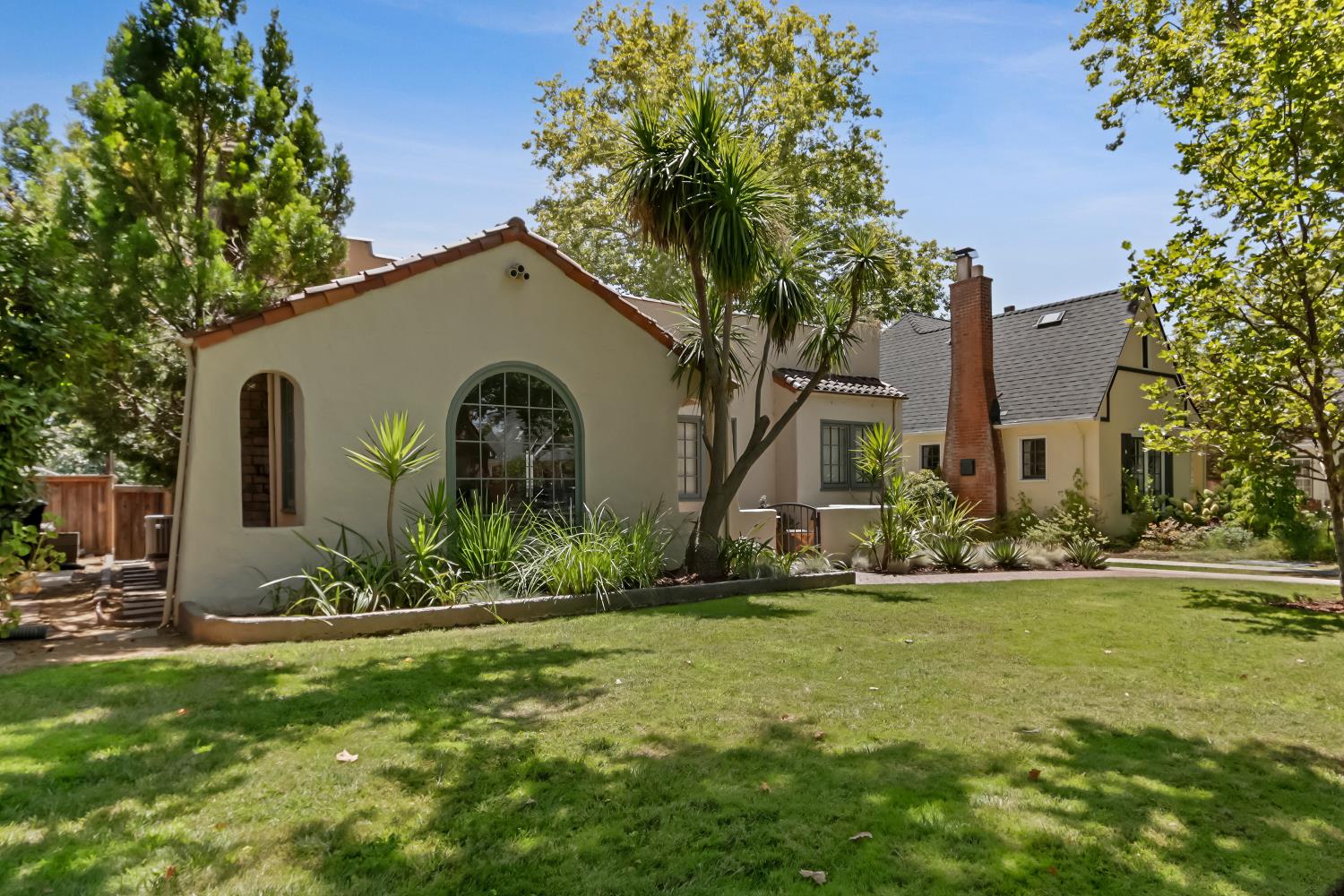 551 Pala Way