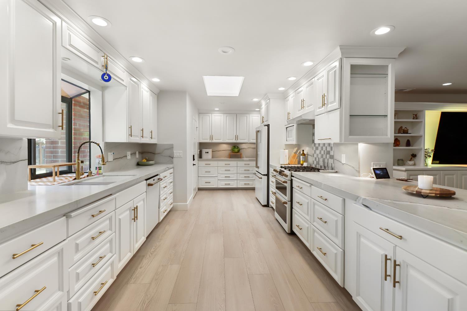 3418 Clemens Way