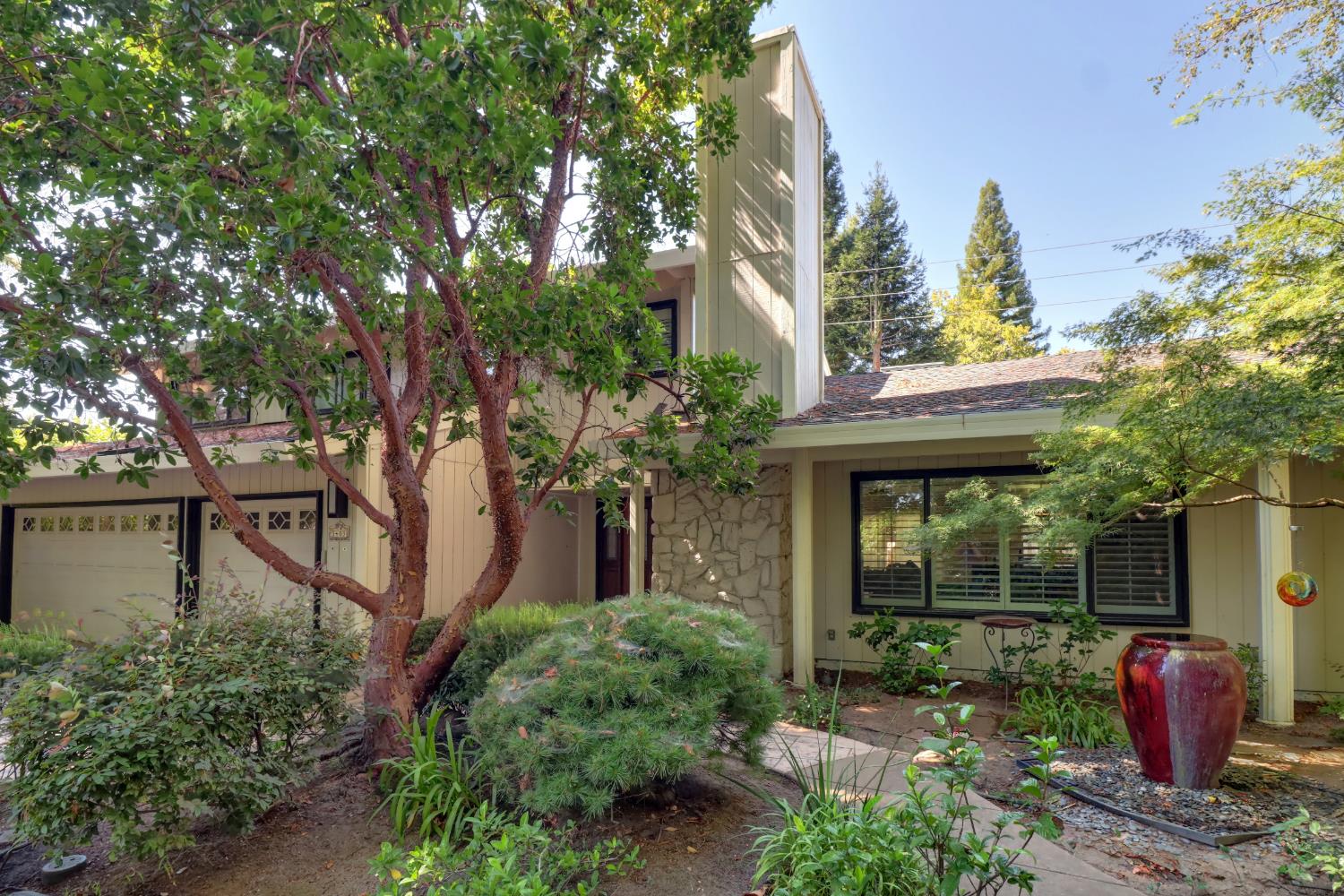 3418 Clemens Way