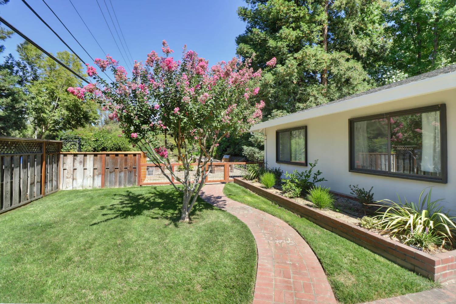 3418 Clemens Way
