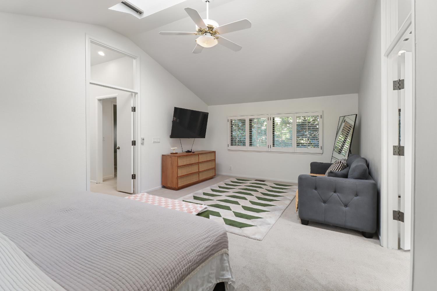 3418 Clemens Way