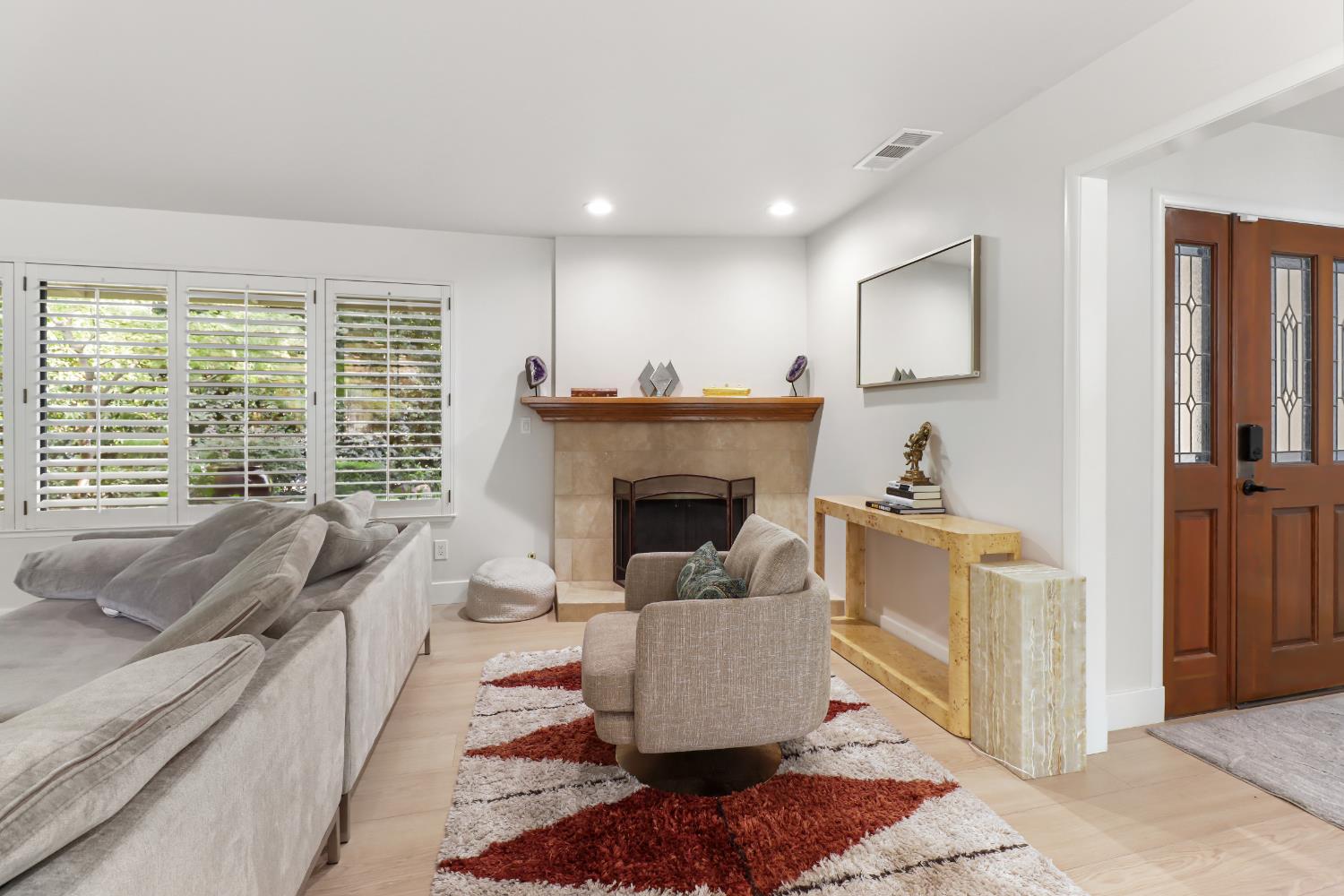 3418 Clemens Way