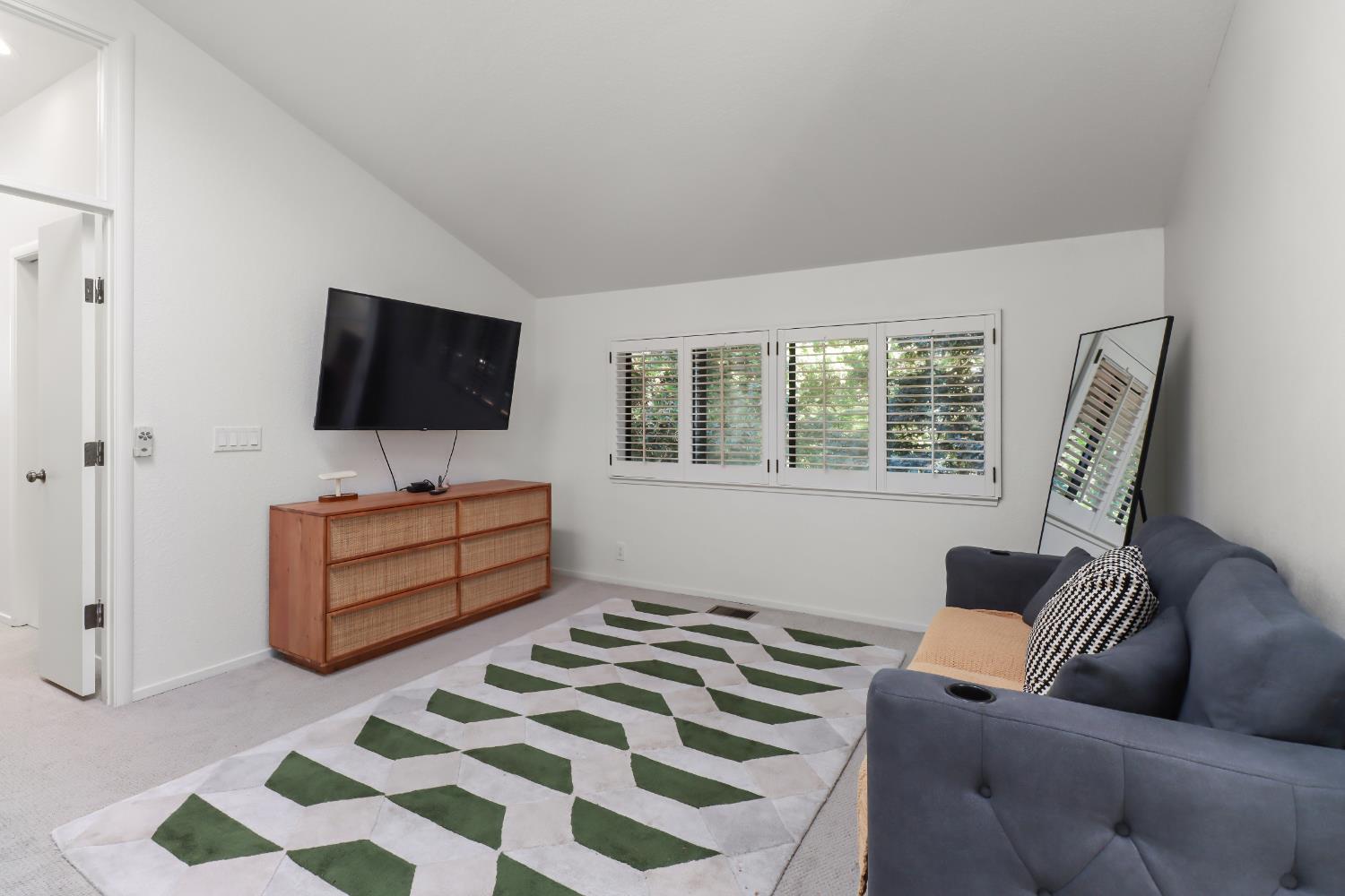 3418 Clemens Way
