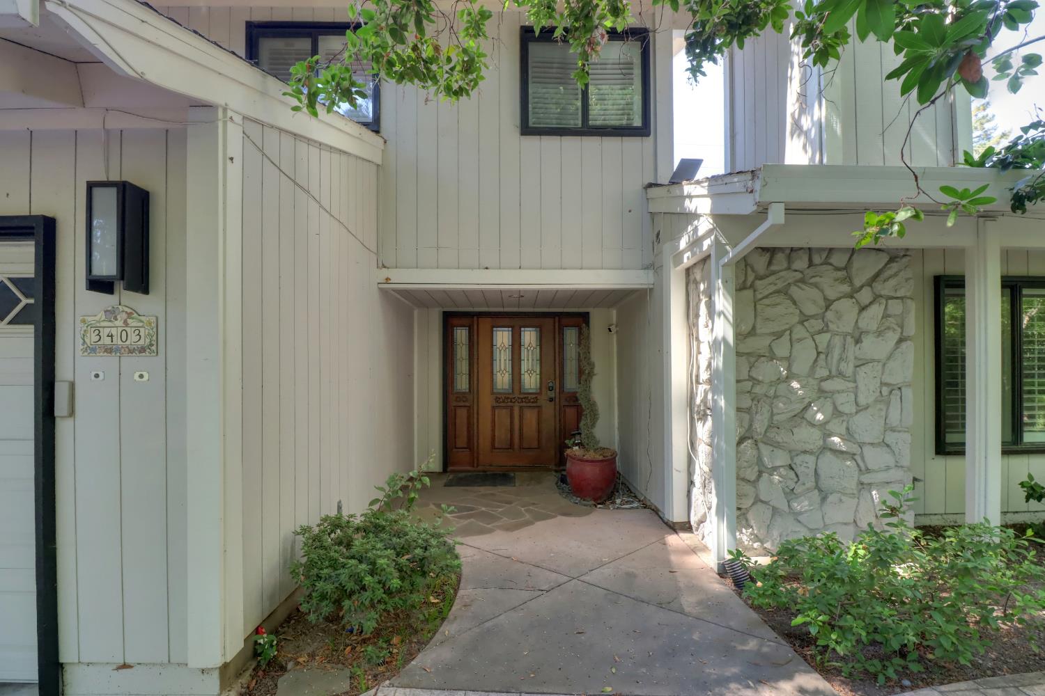 3418 Clemens Way
